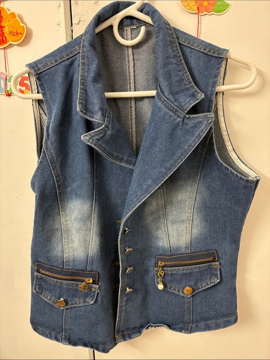 SHEIN Jackets & Blazers - SHEIN Blue Sleeveless Denim Vest with Zip Pocket Accents